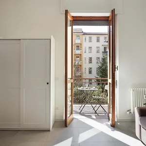 https://peaceful-nest-in-citt-studi-area.it-lombardy.com